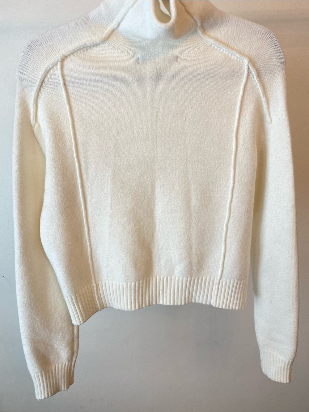 Dèluc Cream Turtleneck Sweater - Lightweight Everyday Knit - Picture 3 of 3